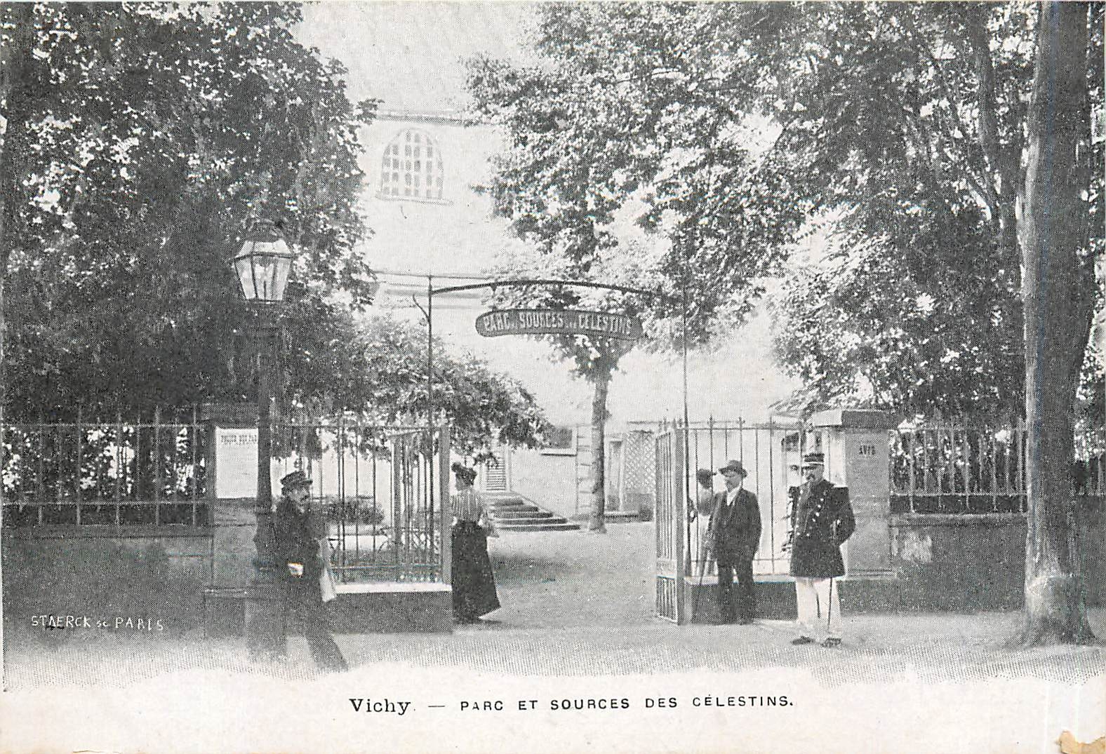 CPA Vichy Parc et sources des Celestins 