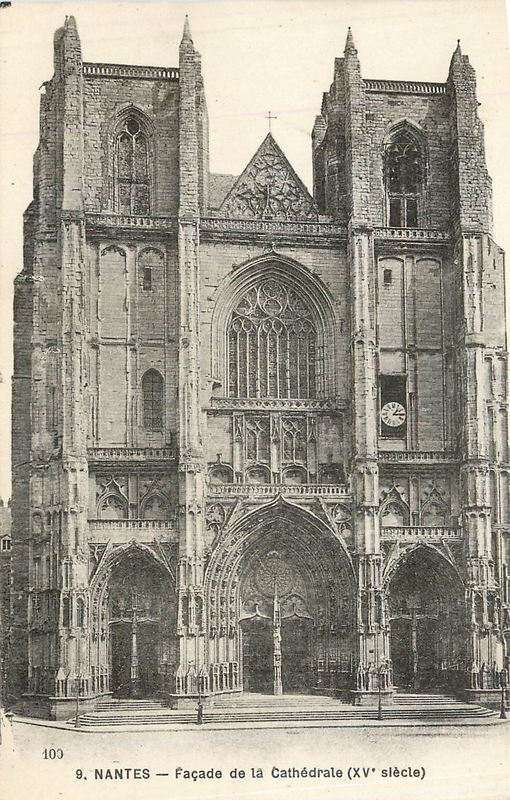 CPA Nantes Facade de la Cathedrale 