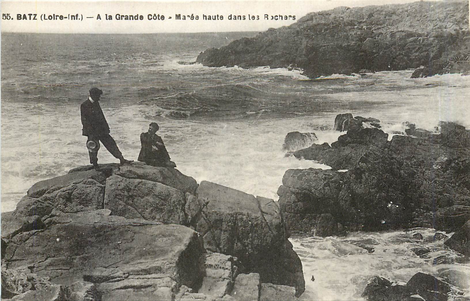 CPA Batz Loire Inf A la Grande Cote Maree haute dans les Rochers 