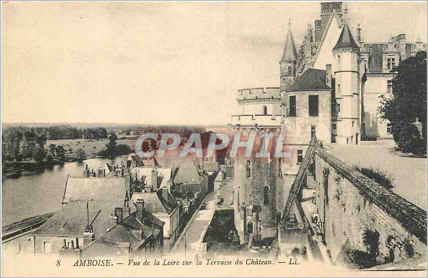 CPA Amboise Vue de la Loire sur la Terrasse de Chateau 