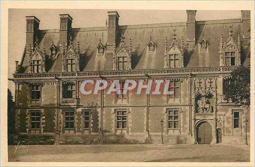 CPA Chateaux de la Loire Chateau de Blois Loir et Cher Facade Louis XII 