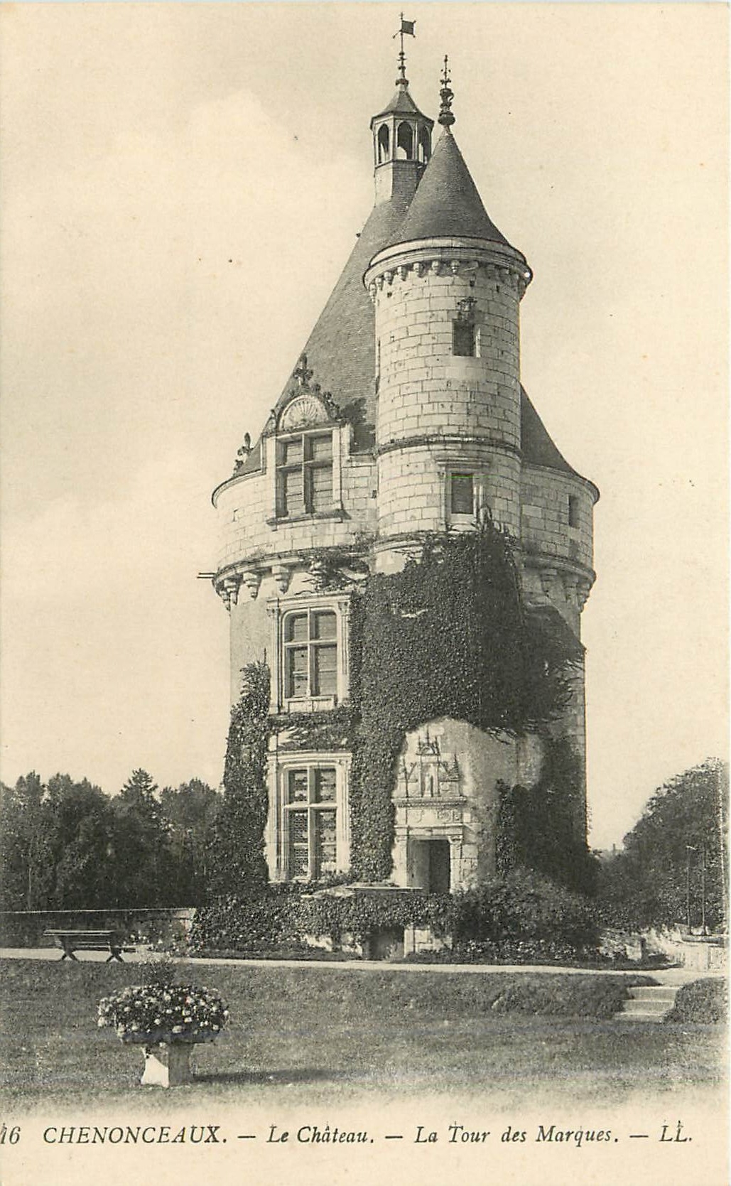 CPA Chenonceaux Le Chateau La Tour des Marques 