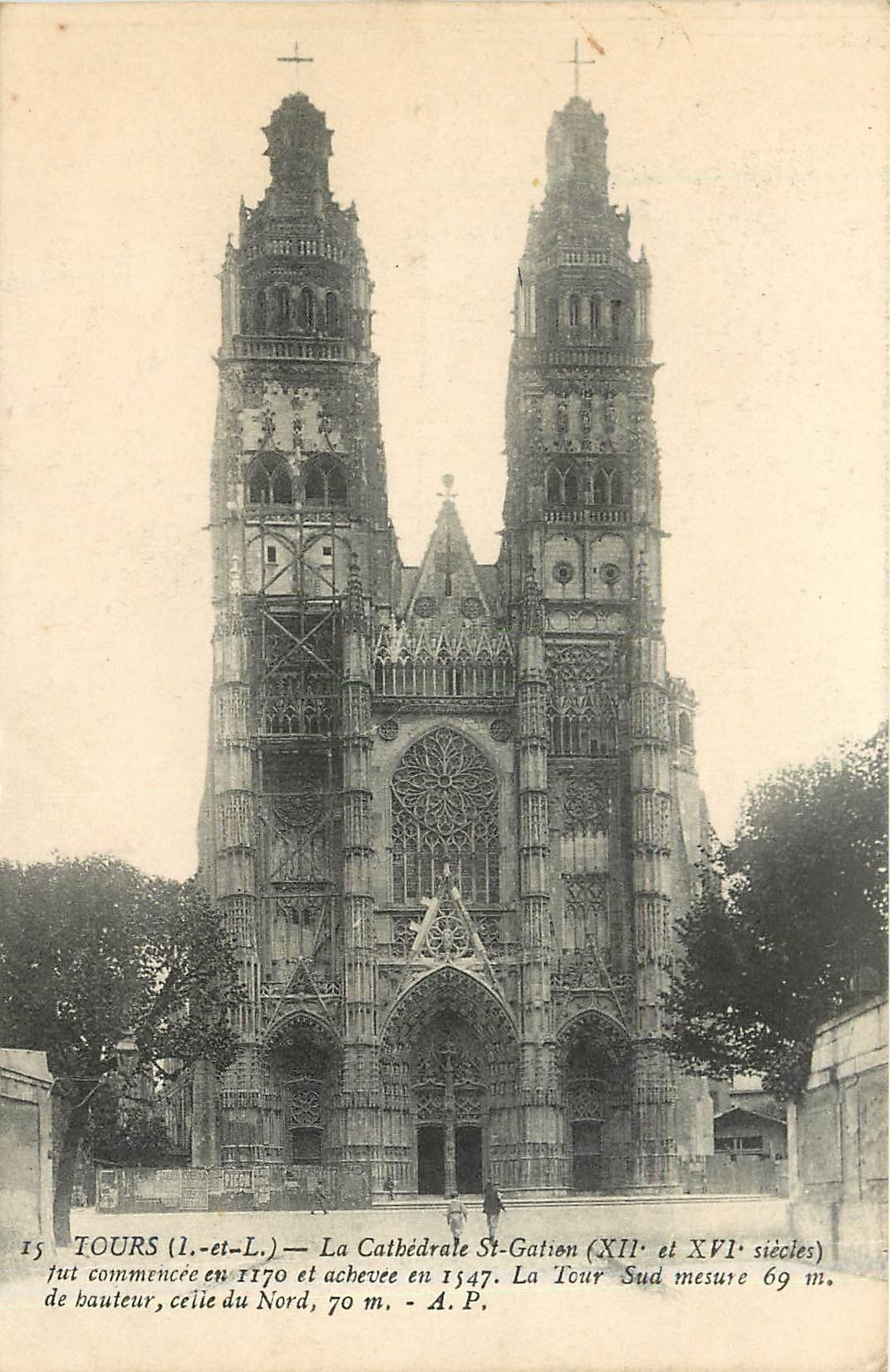 CPA Tours L et L La Cathedrale St Gatien 
