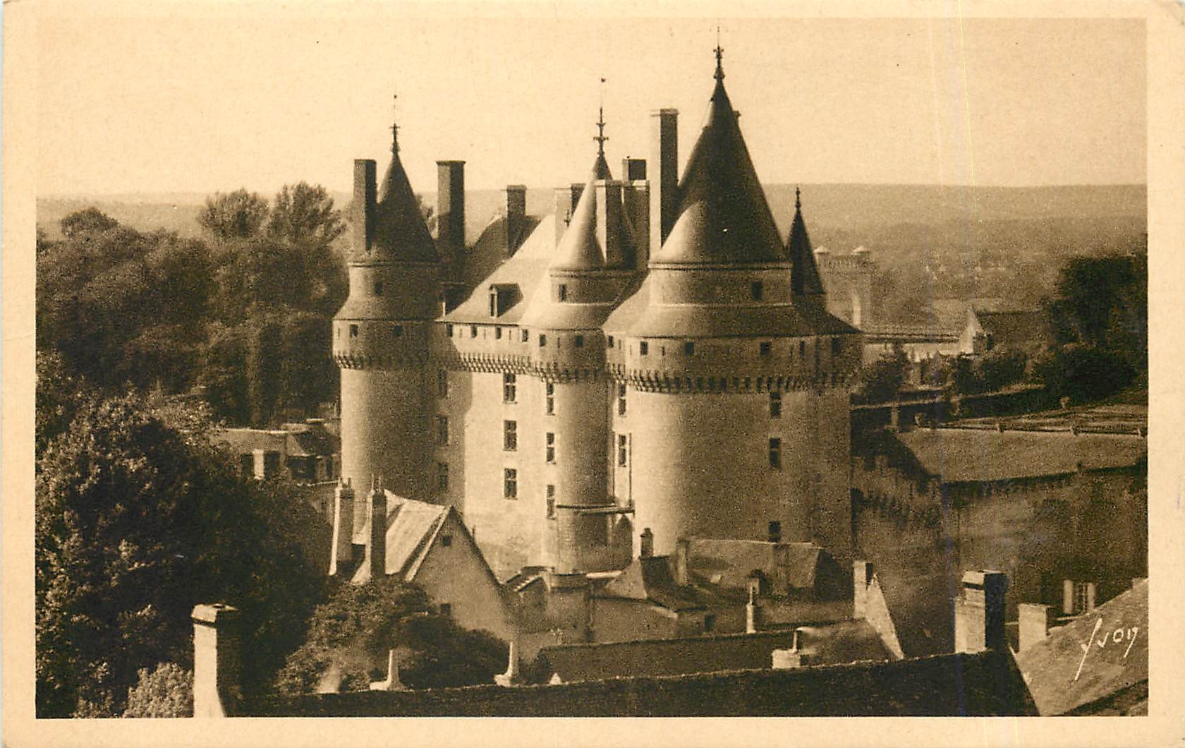 CPA Langeais Indre et Loire Facade nord du Chateau 