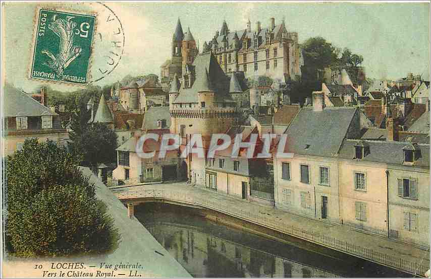 CPA Loches Vue generale vers le Chateau Royal 
