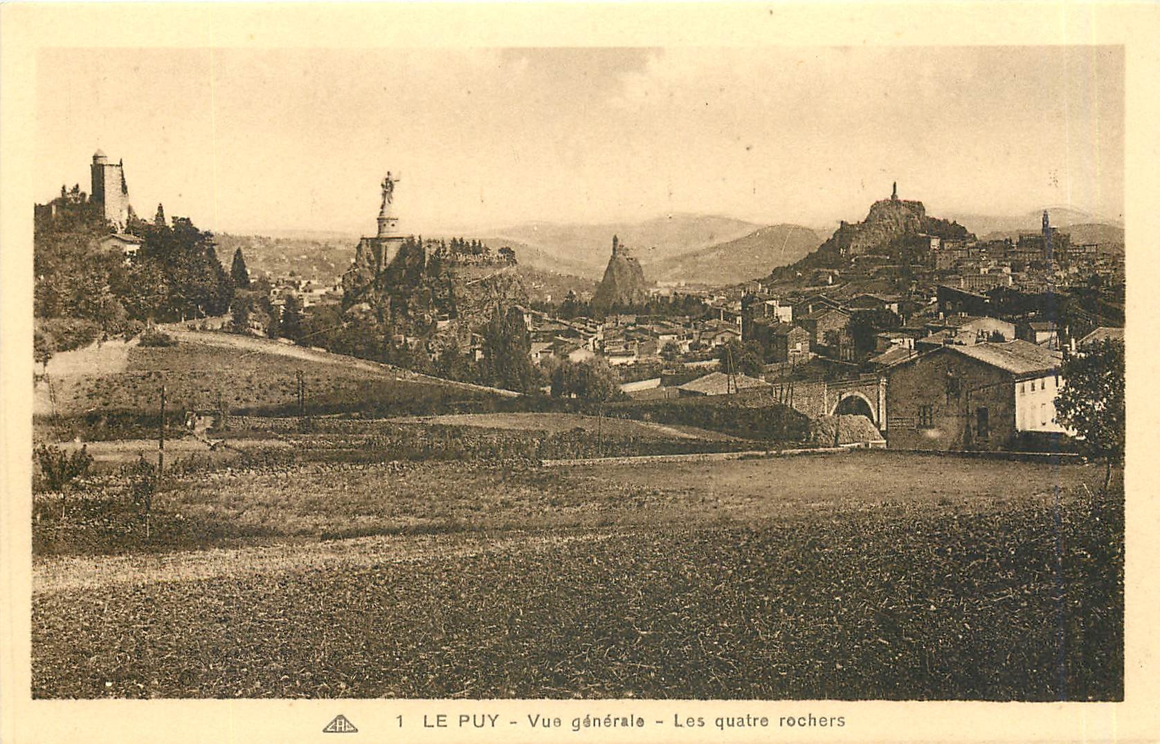 Le Puy - Vue générale - Les quatre rochers