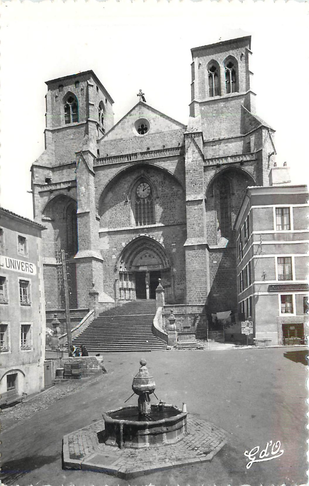 CPA La Chaise Dieu Hte Loire Eglise Abbatiale St Robert Portail et Facade Ouest 