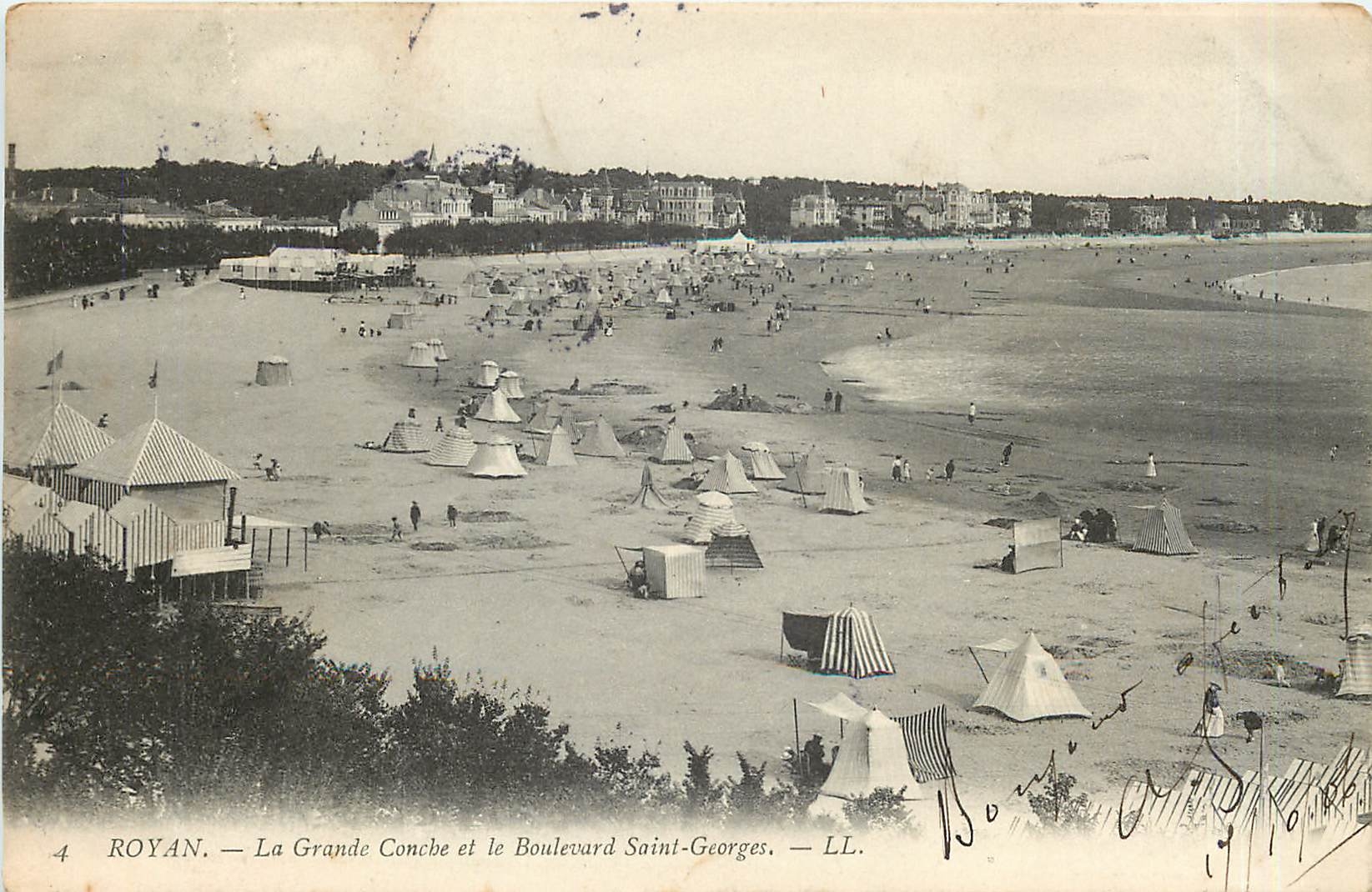 CPA Royan La Grande Conche et le Boulevard Saint George 