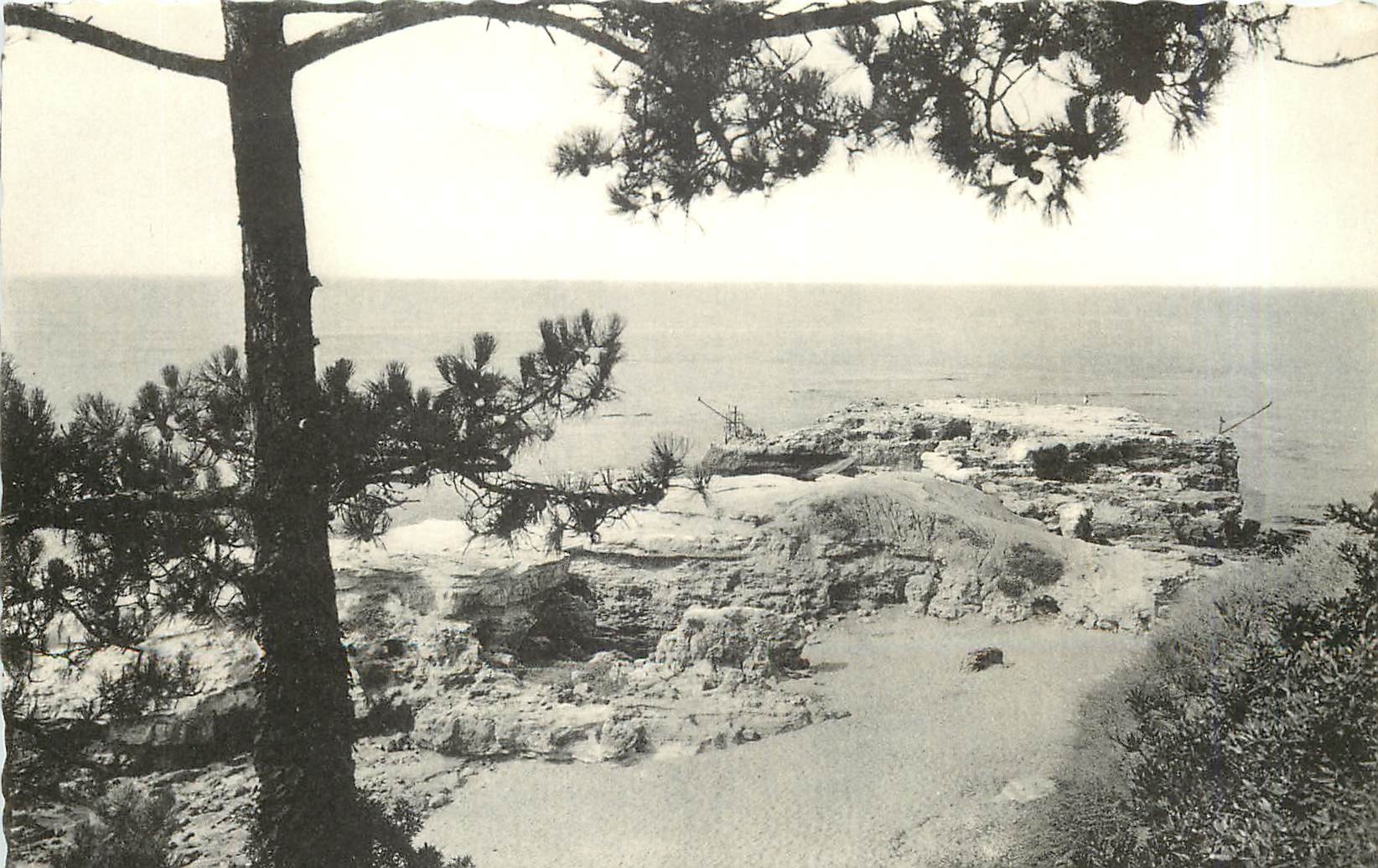CPA St Palais sur Mer Les Pierrieres vues de la Corniche 