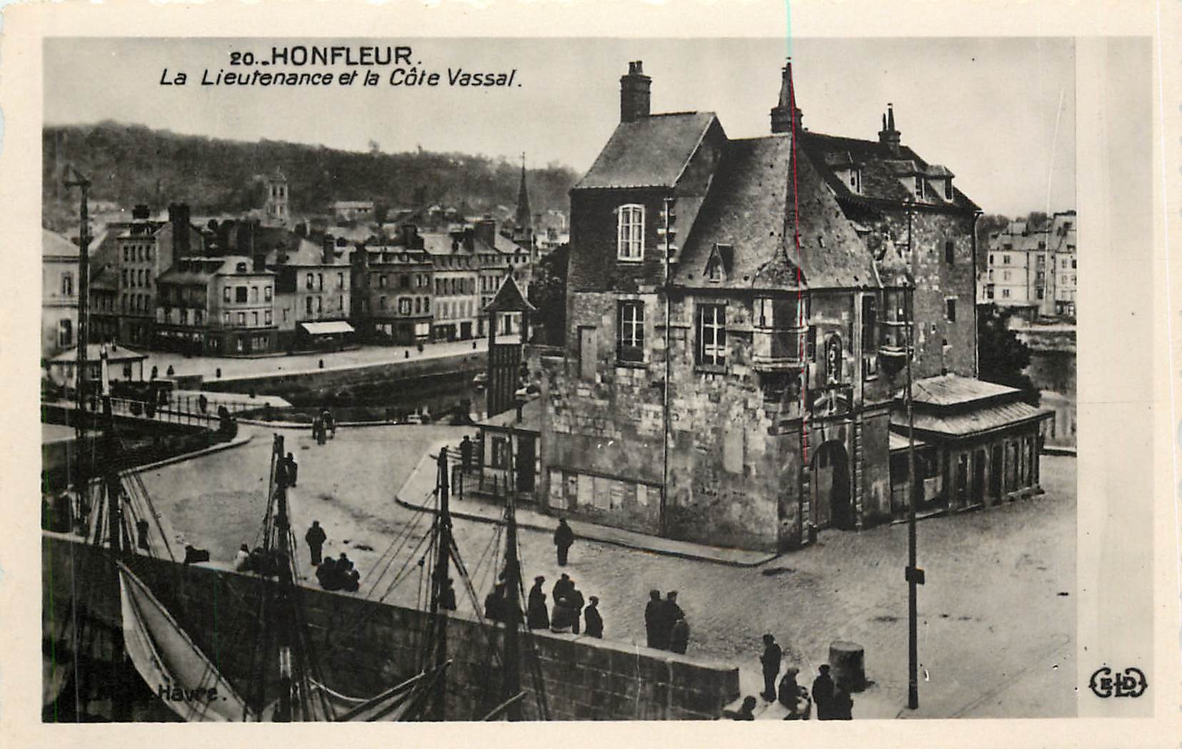 CPA Honfleur La Lieutenance et la Cote Vassal 