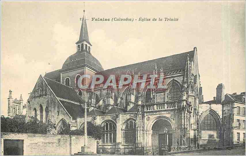 CPA Falaise Calvados Eglise de la Trinite 