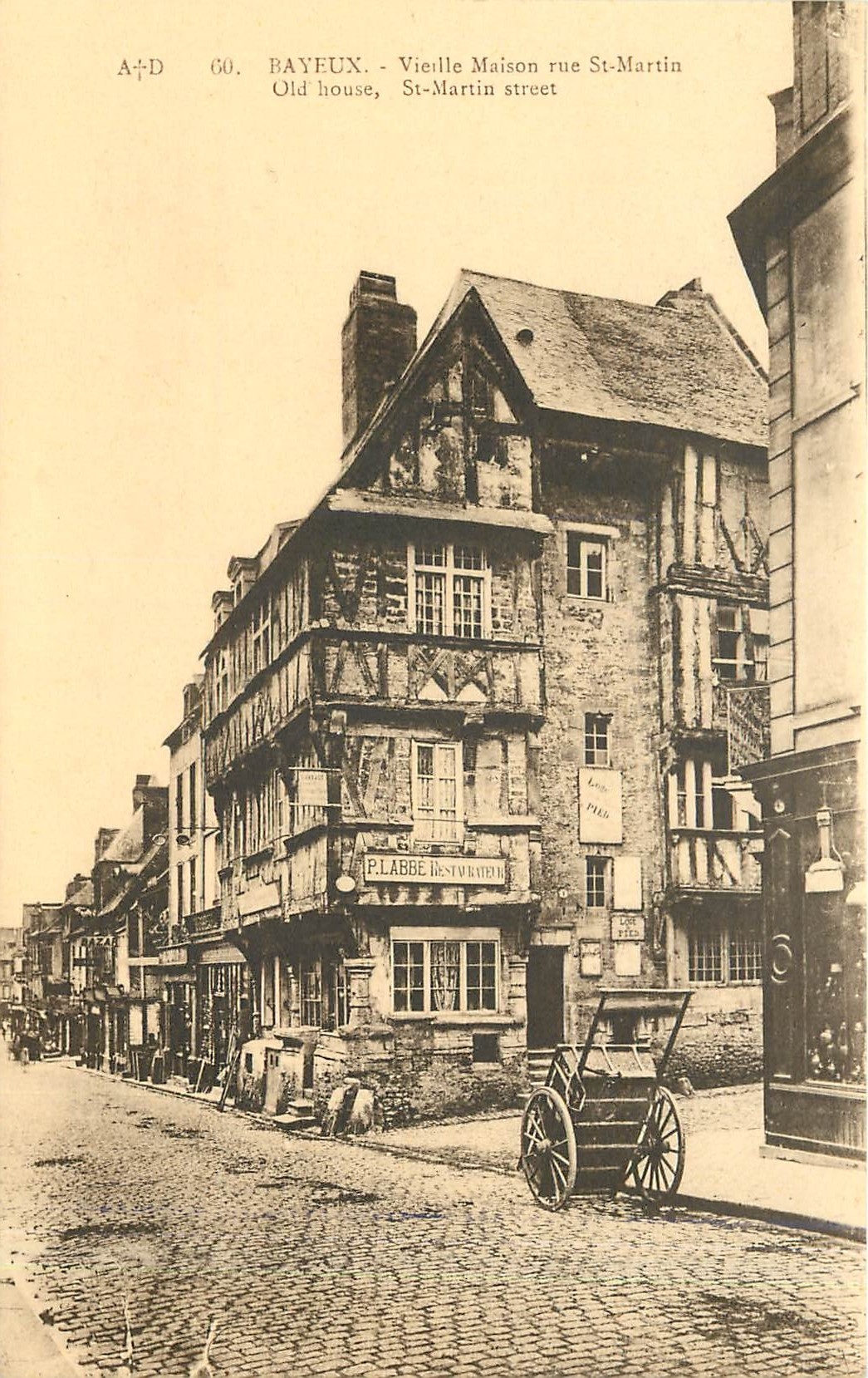 Bayeux - Vieille Maison rue St-Martin — A. Dubosq, éditeur, n°60