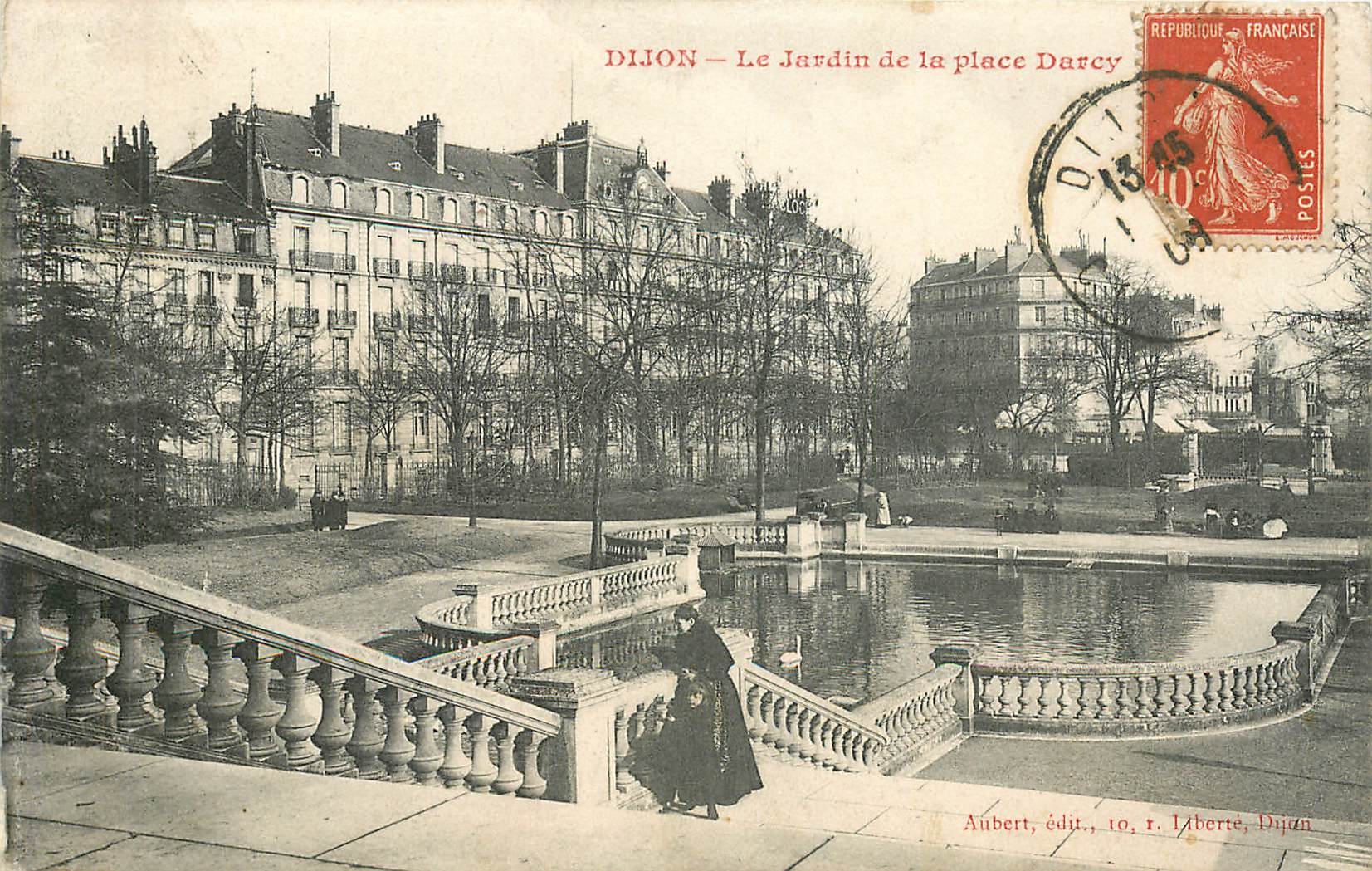 CPA Dijon Le Jardin de la place Darcy 