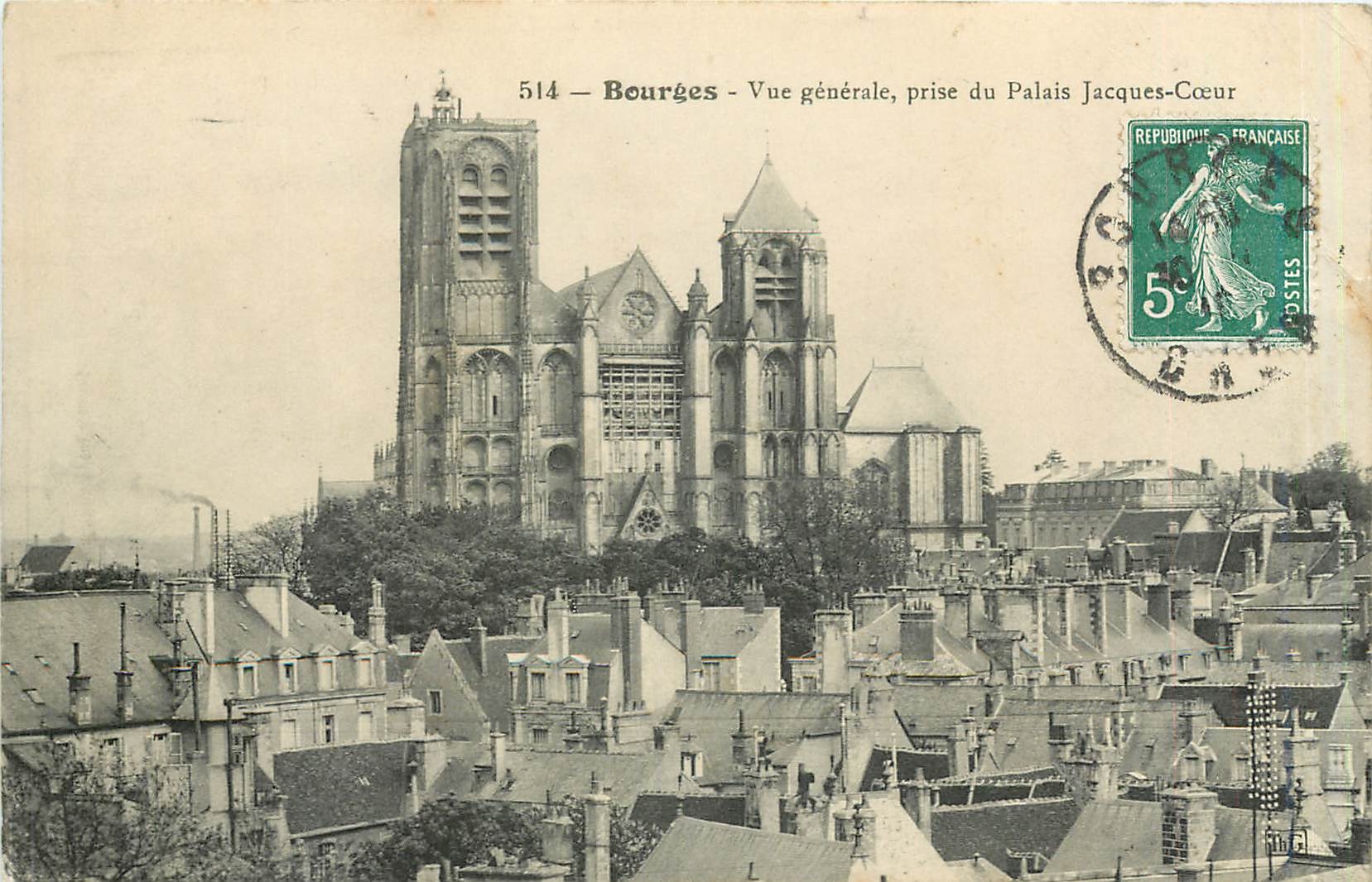CPA Bourges Vue Generale prise du Palais Jacques Coeur 