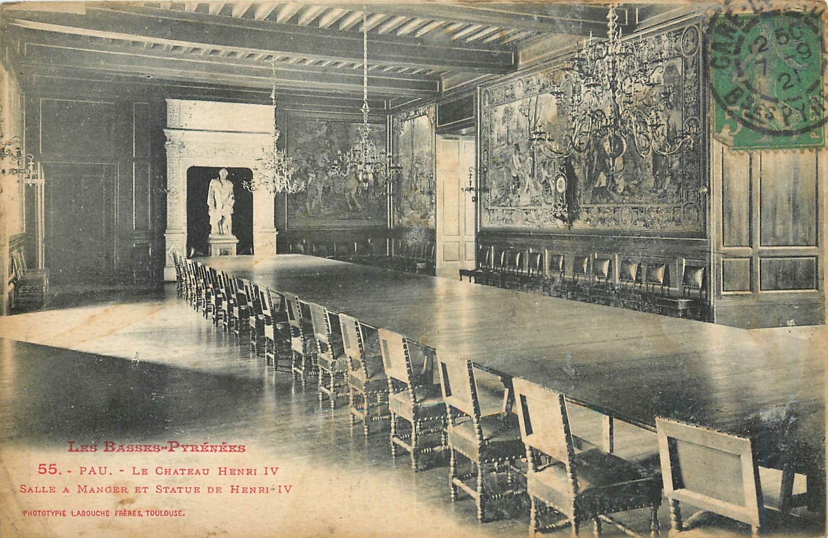 CPA Pau Le Chateau Henri IV Salle a Manger et Statue de Henri IV 