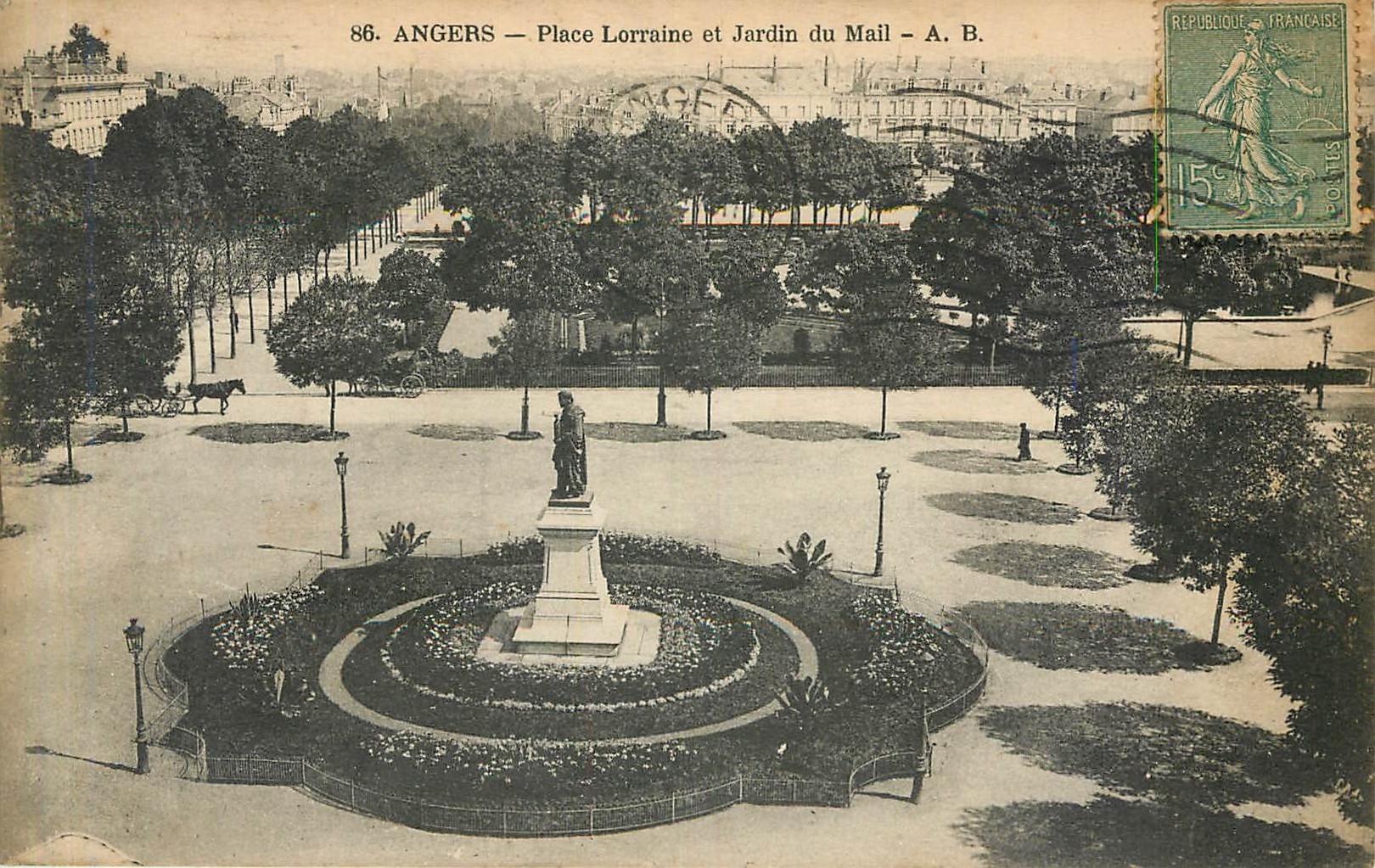 CPA Angers Place Lorraine et Jardin du Mail 