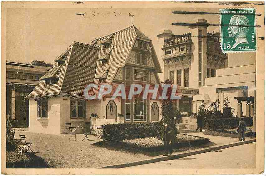 CPA Paris Tour de Bourgogne Exposition des Arts Decoratifs 1925