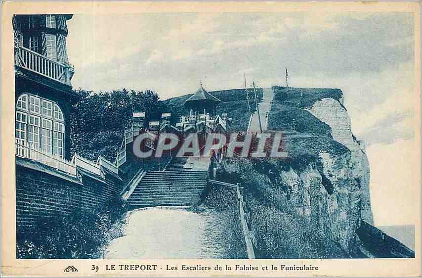 CPA Le Treport Les Escaliers de la Falaise et le Funiculaire 
