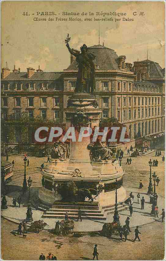 CPA Paris Statue de la Republique Lion