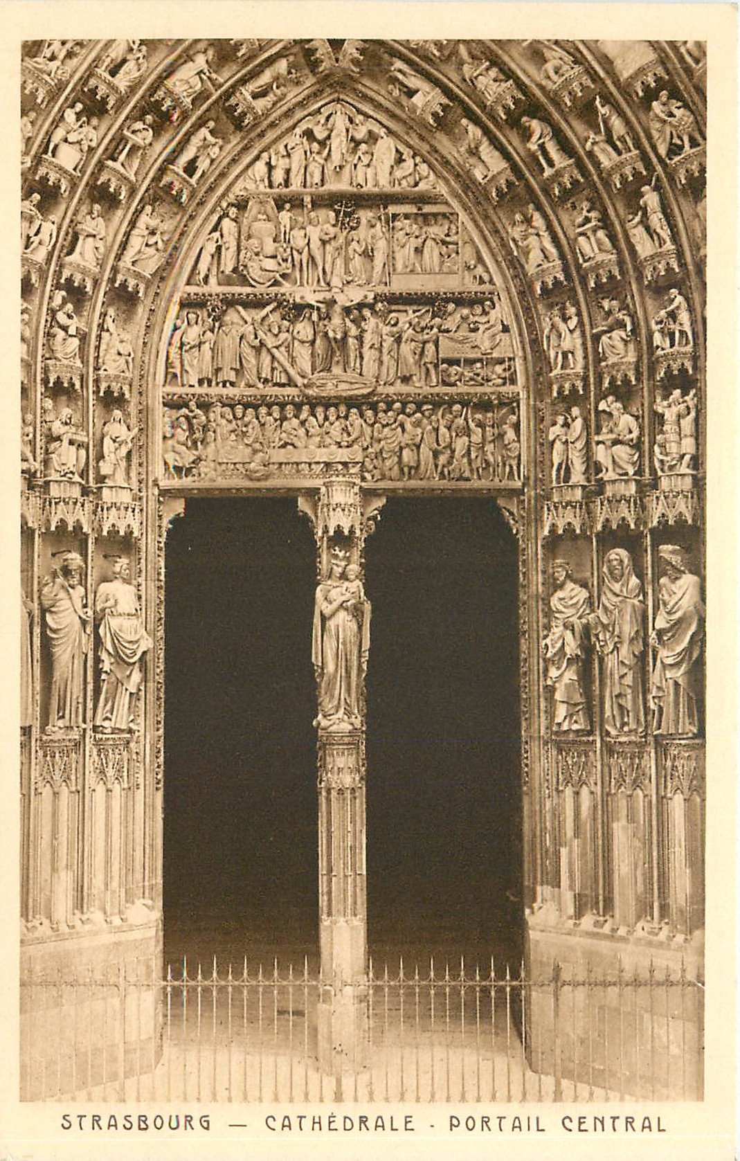 CPA Strasbourg Cathedrale Portail Central 