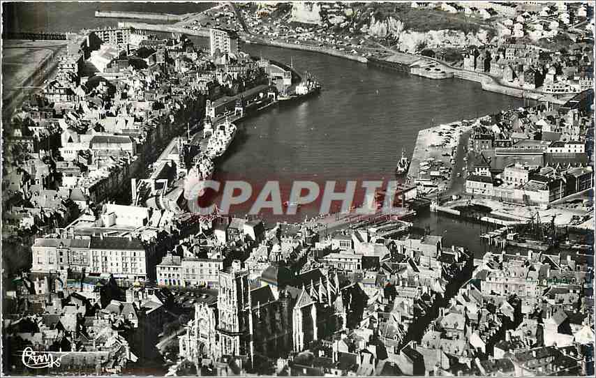 CPM Dieppe Seine Maritime L'Eglise Le Port Bateaux