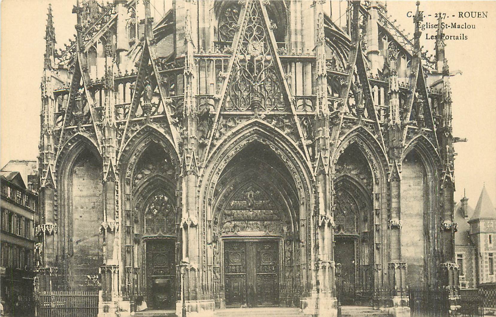 CPA Rouen Eglise St Maclou Les Portails 