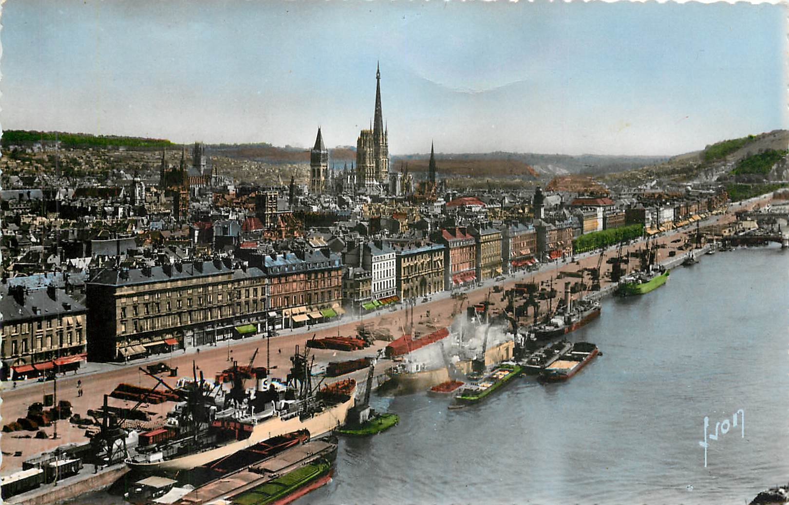 CPM Rouen Seine Mme Les quais vus du pont transbordeur 