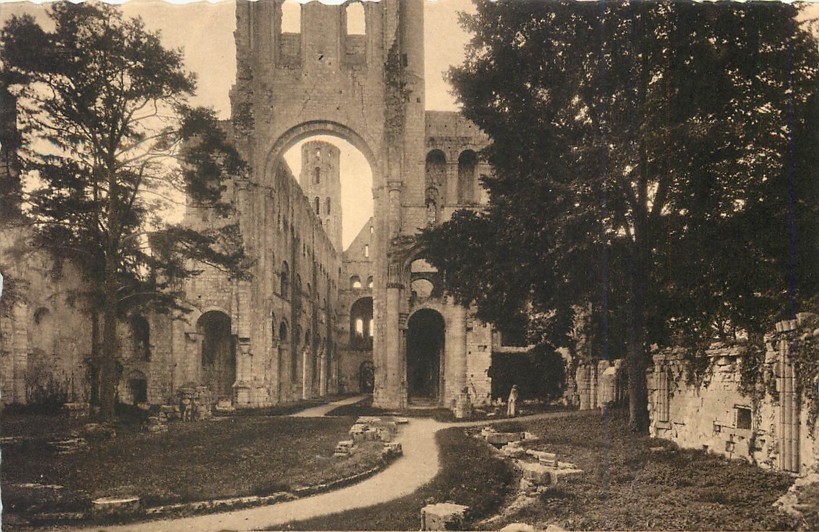 CPA Abbaye de Jumieges Les Ruines Nef de l'Eglise Notre Dame 