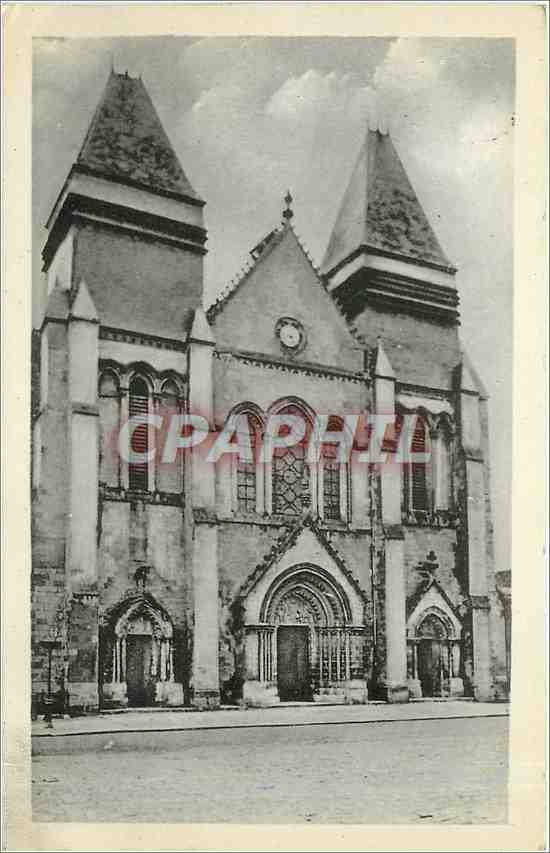 CPA Gournay en Bray Seine Inferieure L'Eglise 