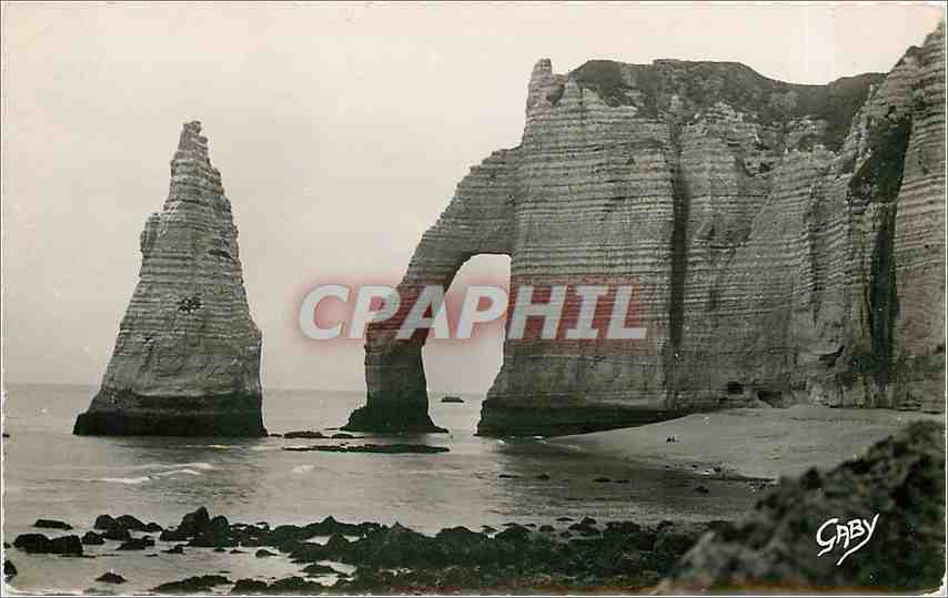 CPA Etretat S Inf Porte d'aval et l'Aiguille 