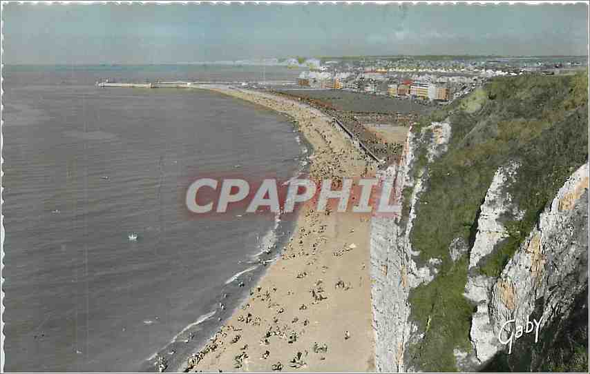 CPM DIEPPE. La Plage au fond des Falaises de Pays