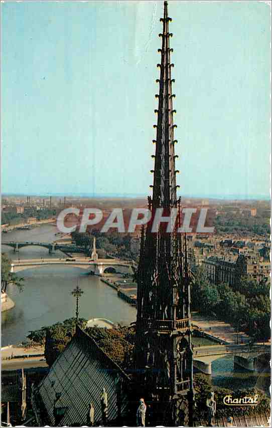CPM PARIS- LA FLECHE NOTRE DAME