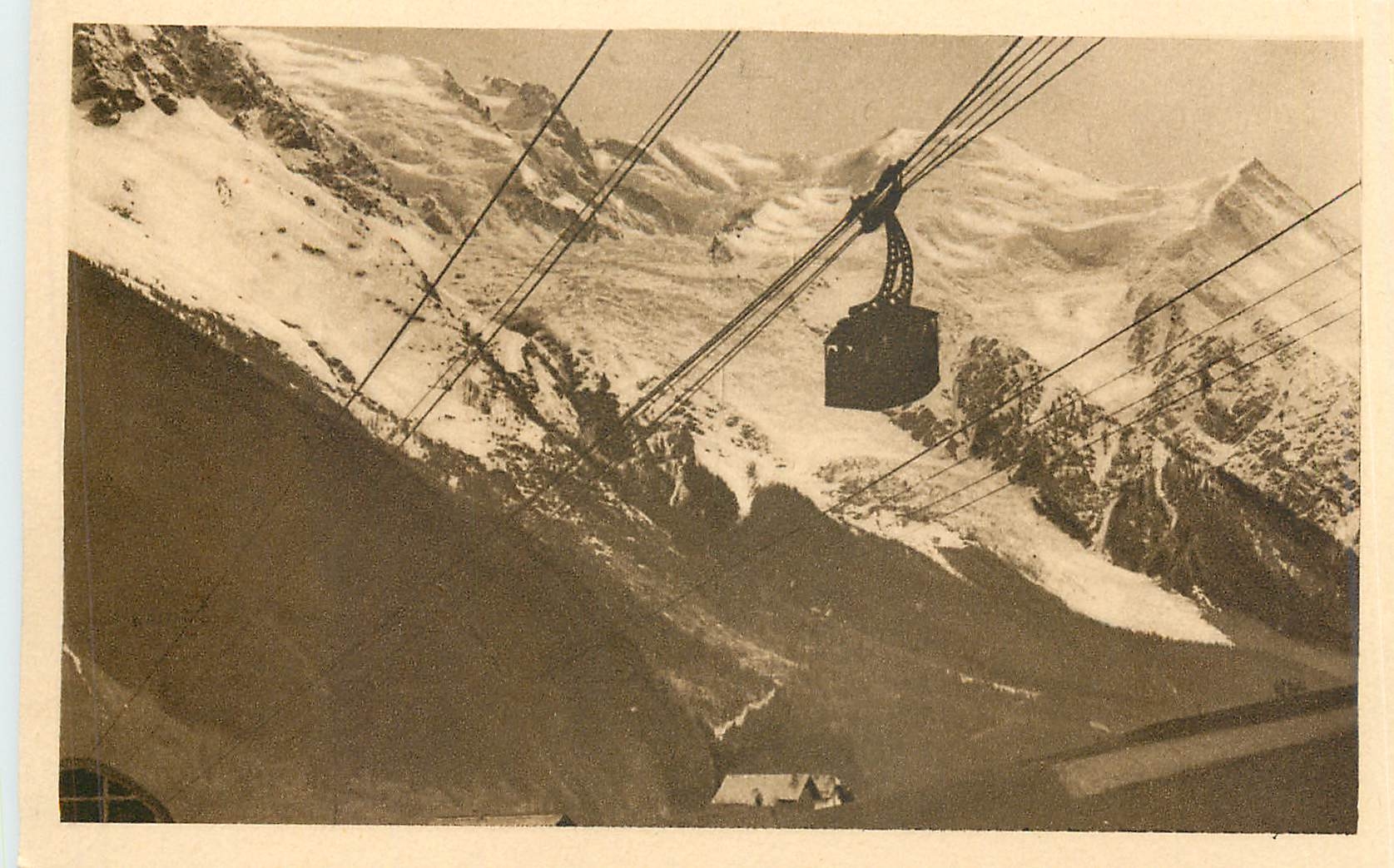 CPA CHAMONIX-et le mont Blanc