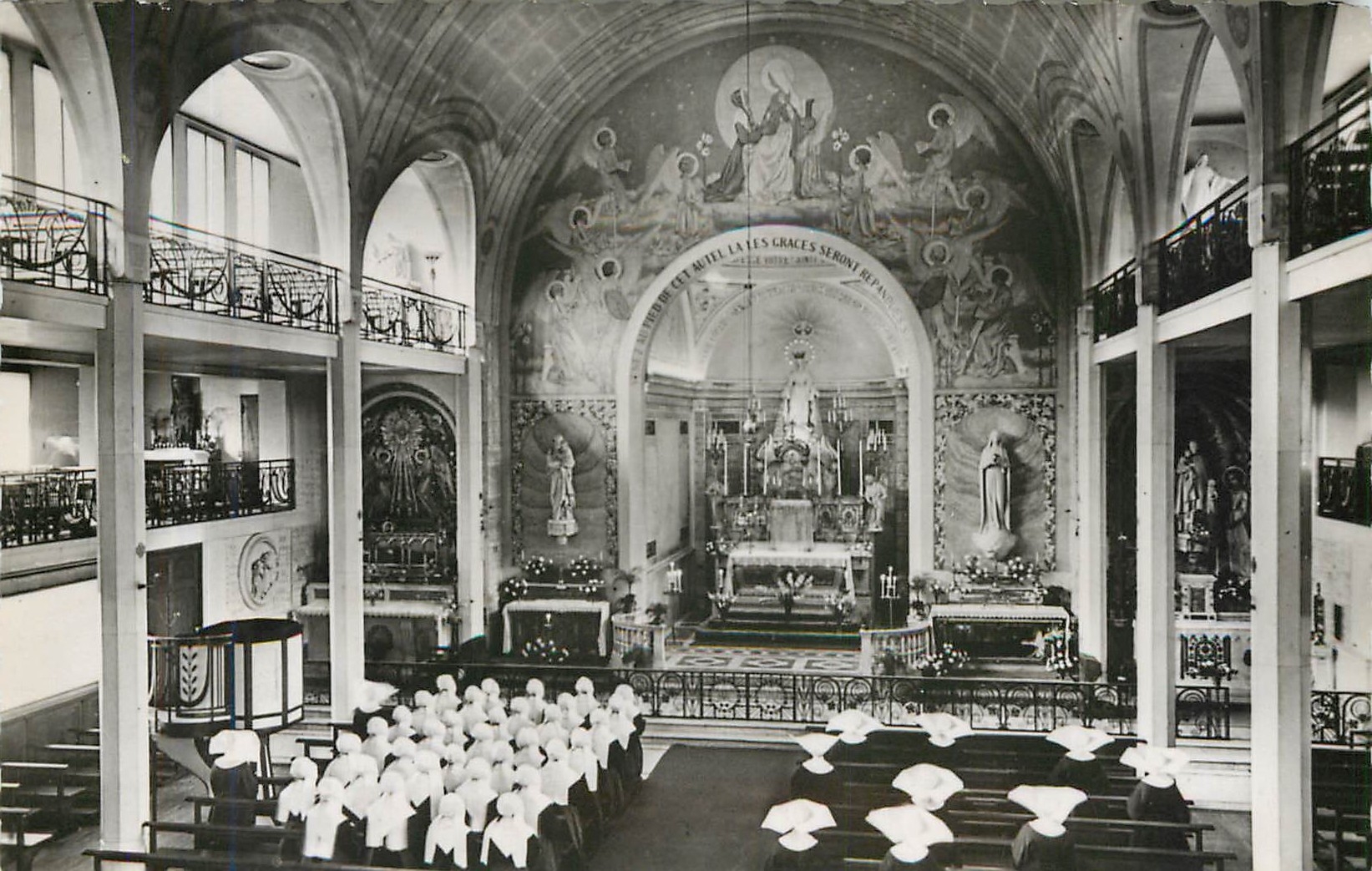 CPA CHAPELLE DE A MEDAILLE MIRACULEUSE Paris