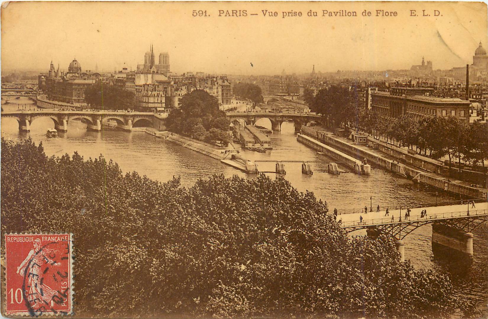 CPA PARIS Vue prise du Pavillon de Flore
