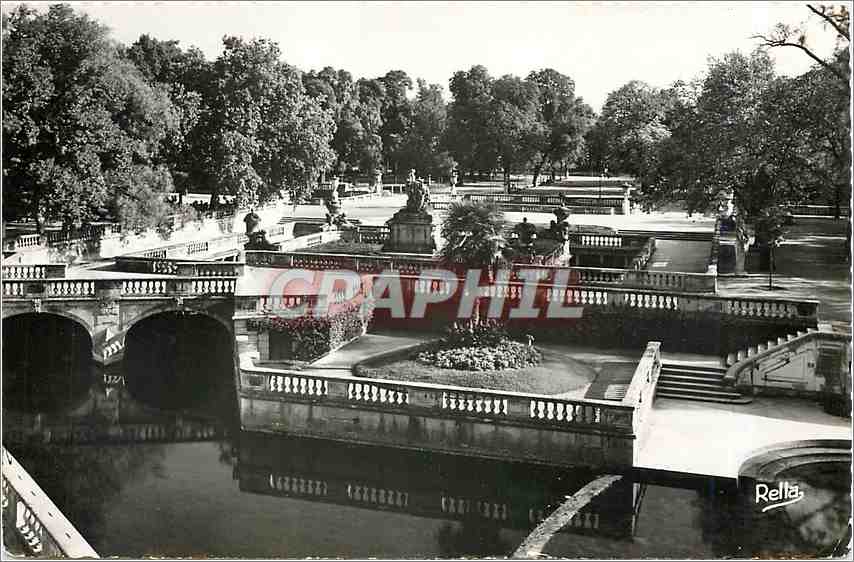 CPA NIMES(GARD) Le Jardin de la Fontaine (XVIIIe s)