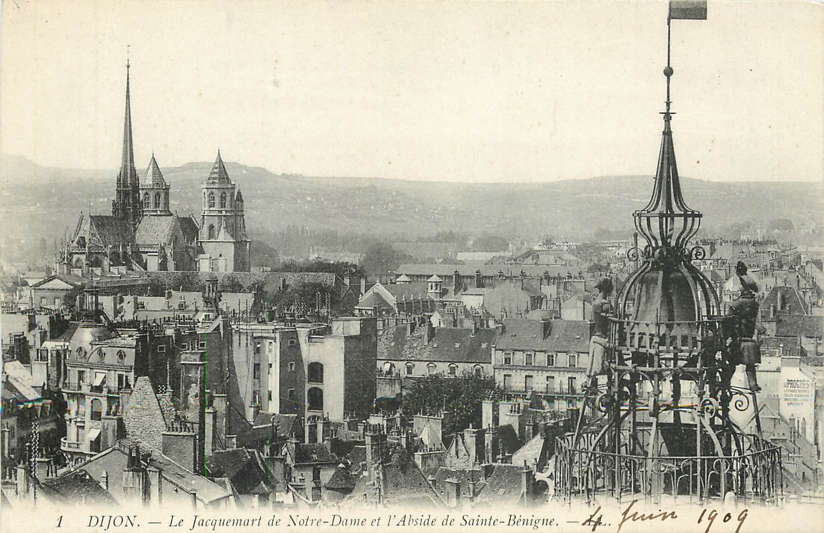 CPA DIJON Le jacquemart de Notre Dame et l'Abside de Sainte Benigne