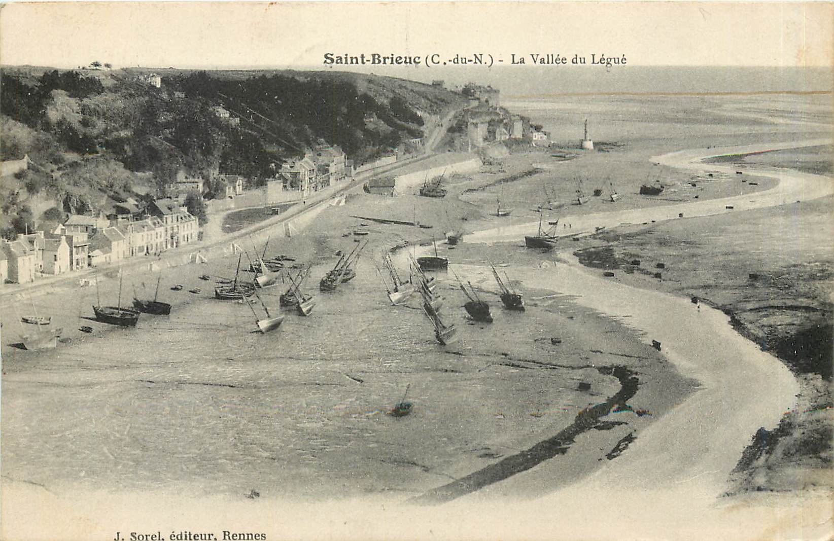 CPA SAINT BIEUC-La Vallee du Legue Bateaux