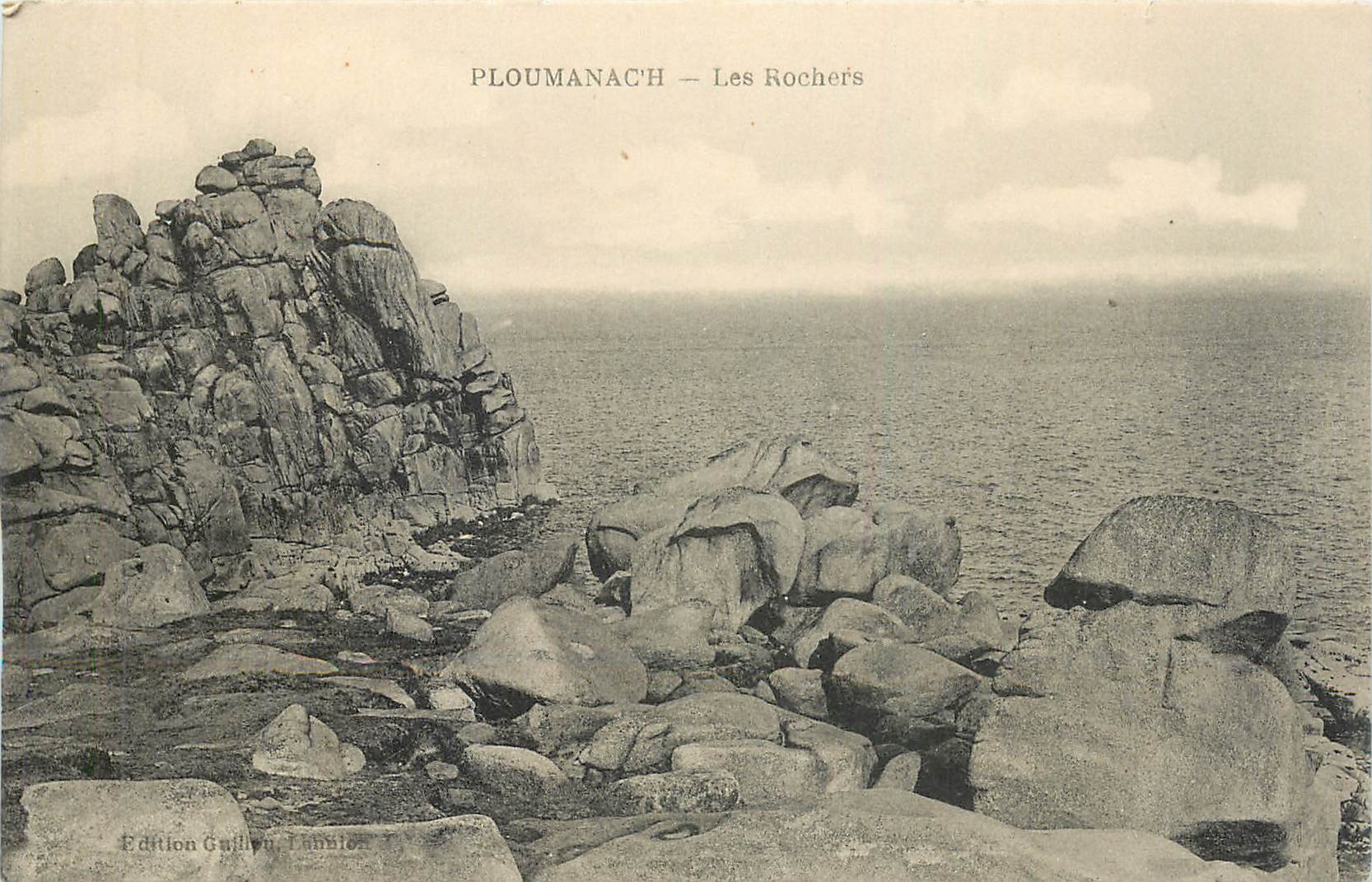CPA PLOUMANAC'H-L'oratoire Saint-Guirec et le Chateau de Costaeres