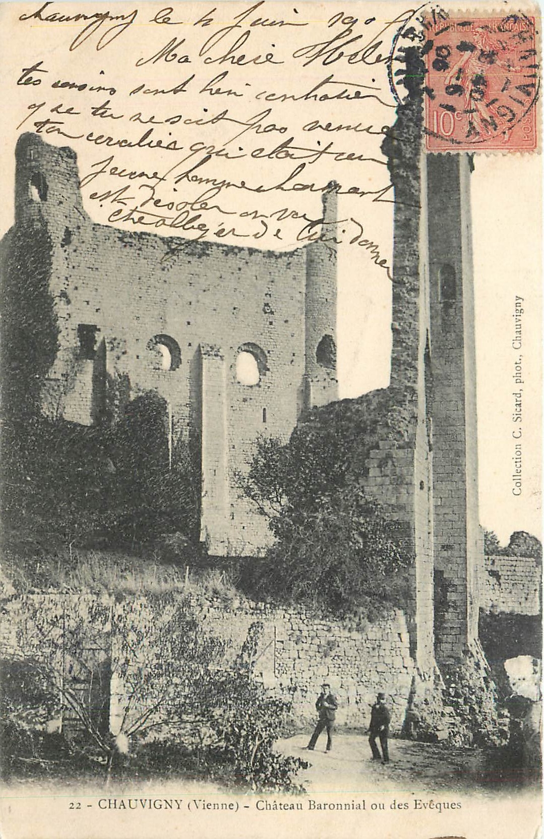CPA CHAUVIGNY (Vienne)-chateau Baronnial ou des Eveques