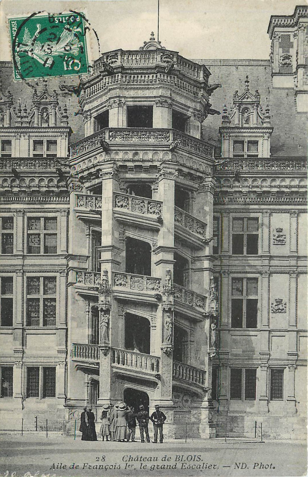 CPA BLOIS-Le Chateau- Aile de Francois 1er le grand Escalier