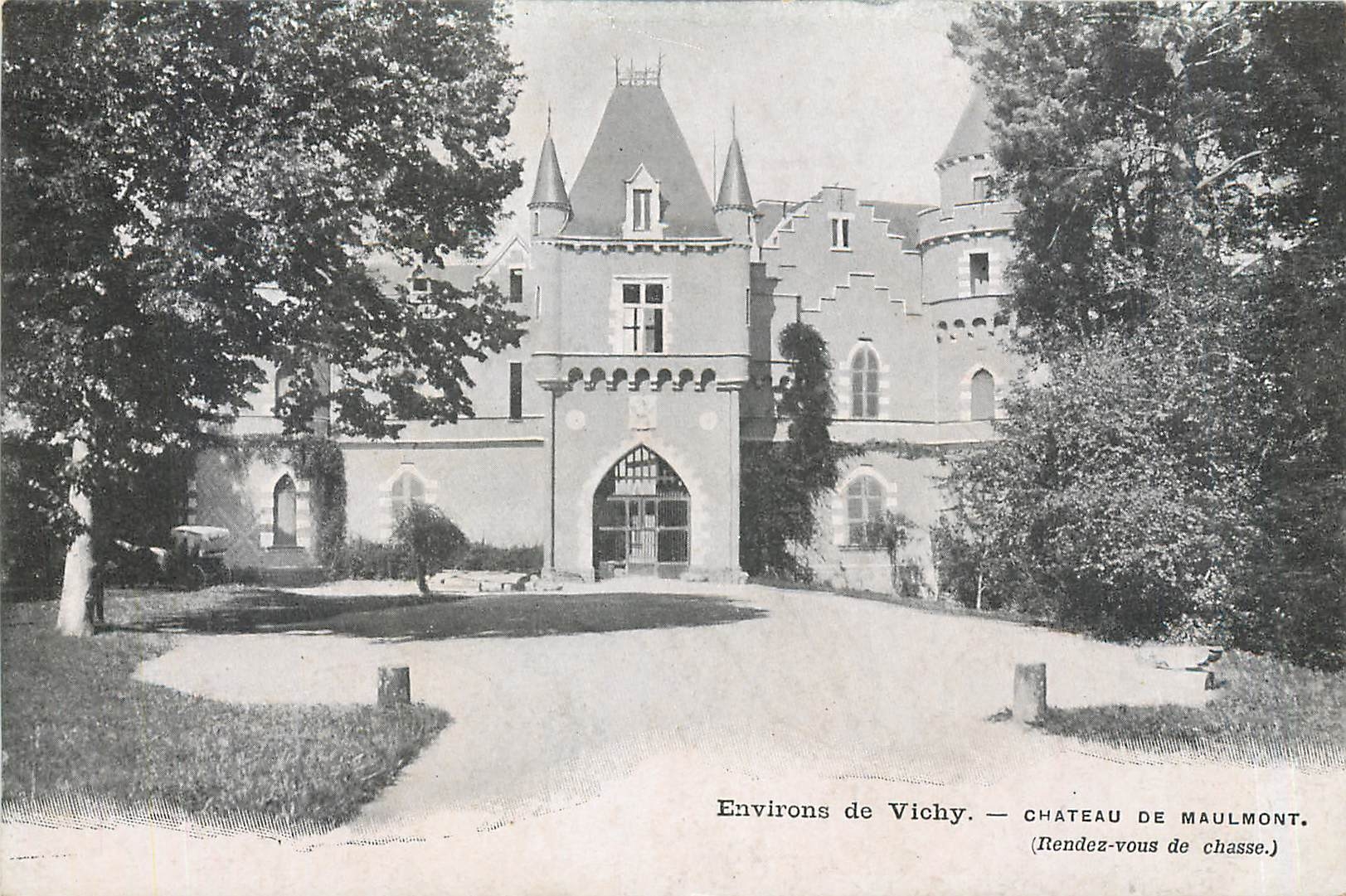 CPA ENVIRONS DE VICHY-CHATEAU DE MAULMONT