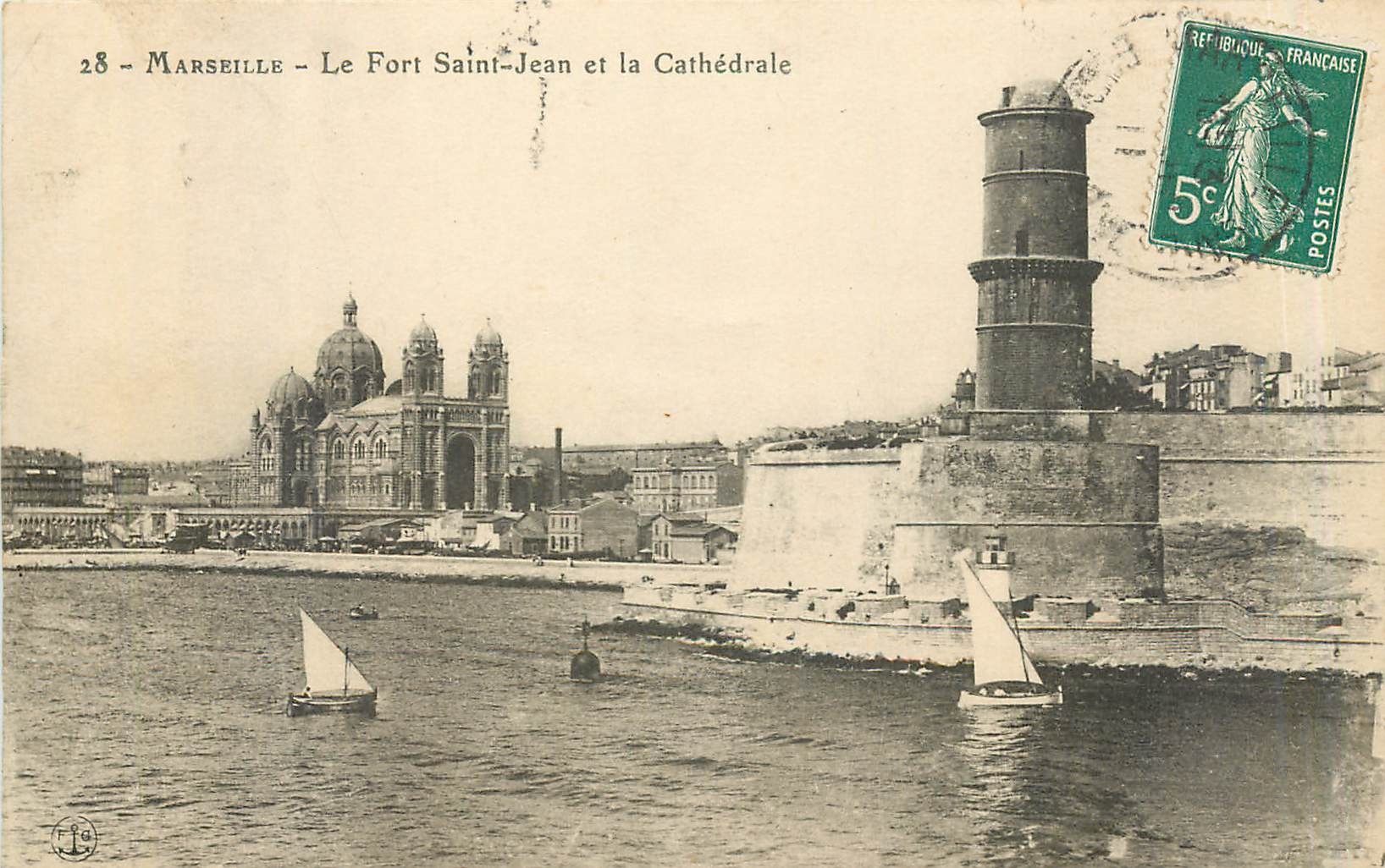 CPA marseille-Le Fort saint -Jean et la Cathedrale