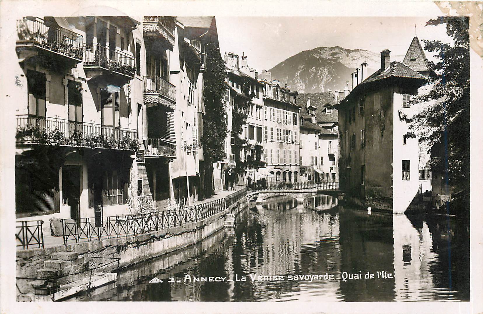 CPA ANNENCY-La venise savoyarde-Quai de l'ile