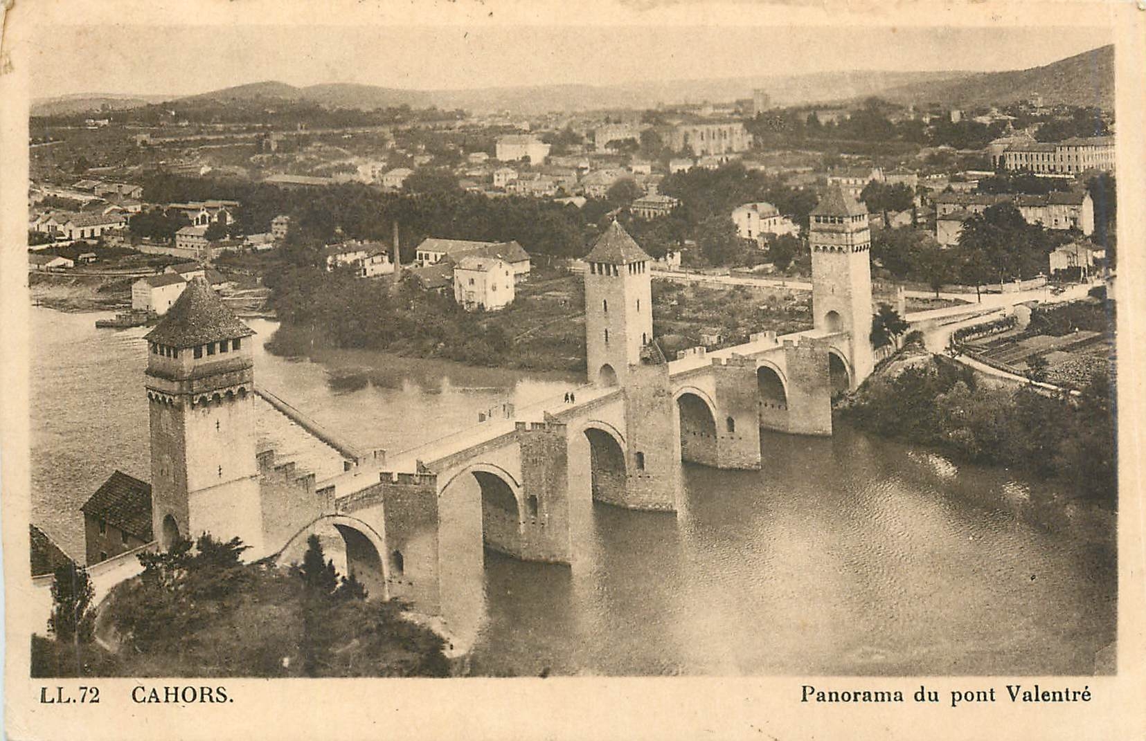 CPA CAHORS-Panorama du pont Valentre