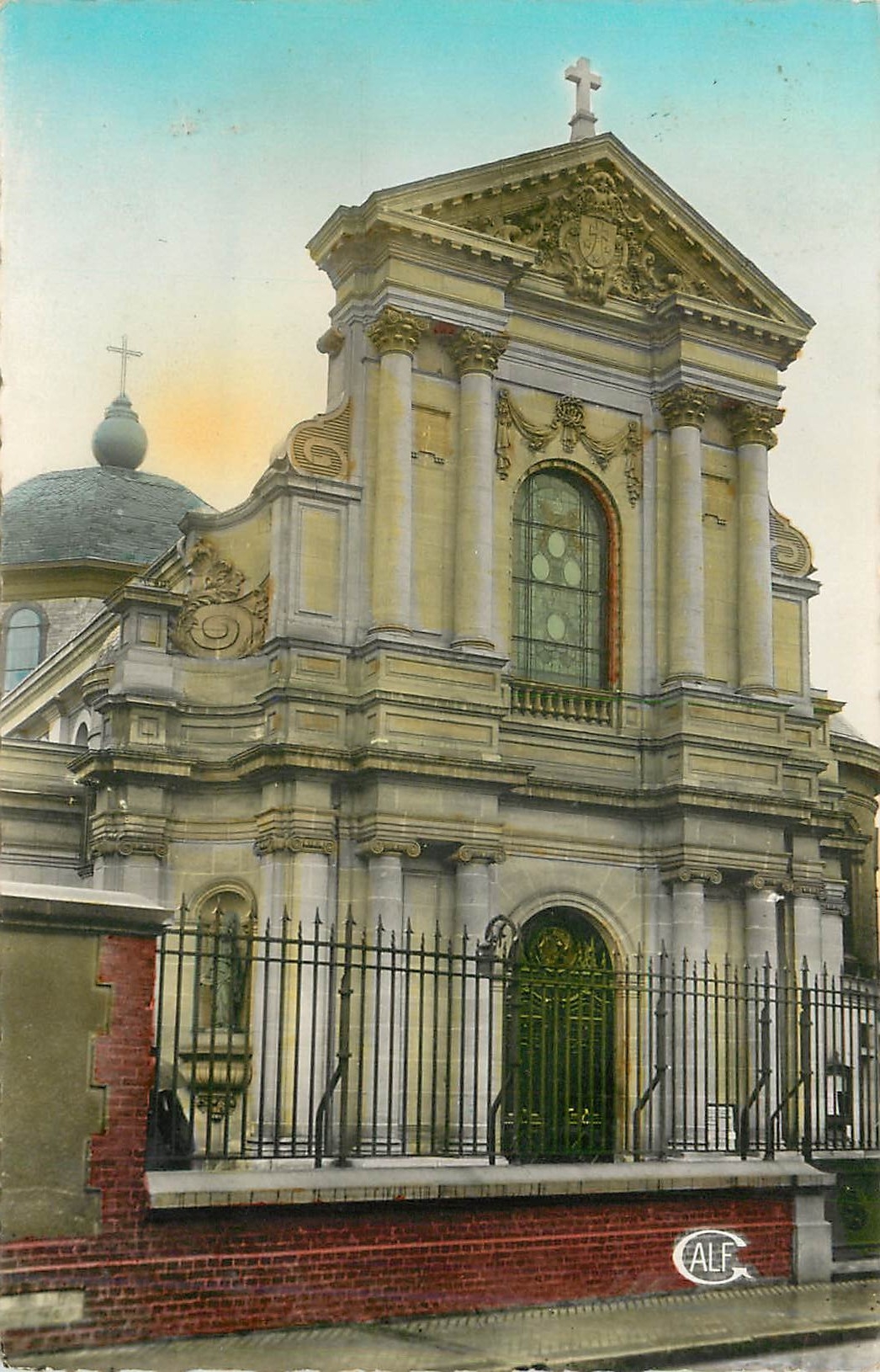 CPA LISIEUX(Calvadore)-Le Carmel.Vue de l'Exterieur
