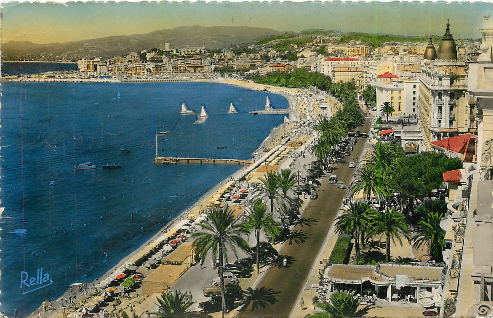 CPA LA COTE D'AZUR-CANNES-Vue generale sur la plage et le Buquet