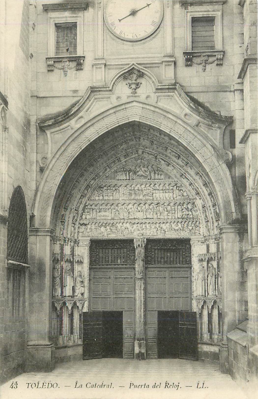 CPA TOLEDO-La Catedral-Puerta del Reloj
