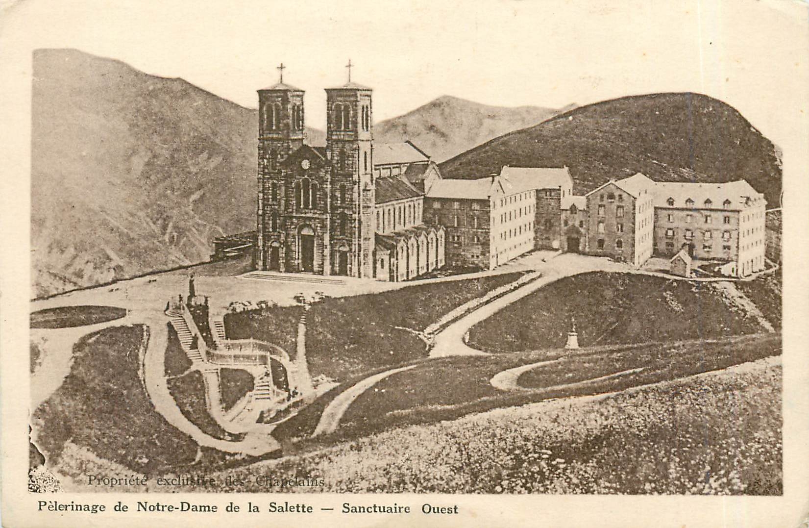 CPA Peleringe de Notre Dame de la Salette-Sanctuaire Ouest