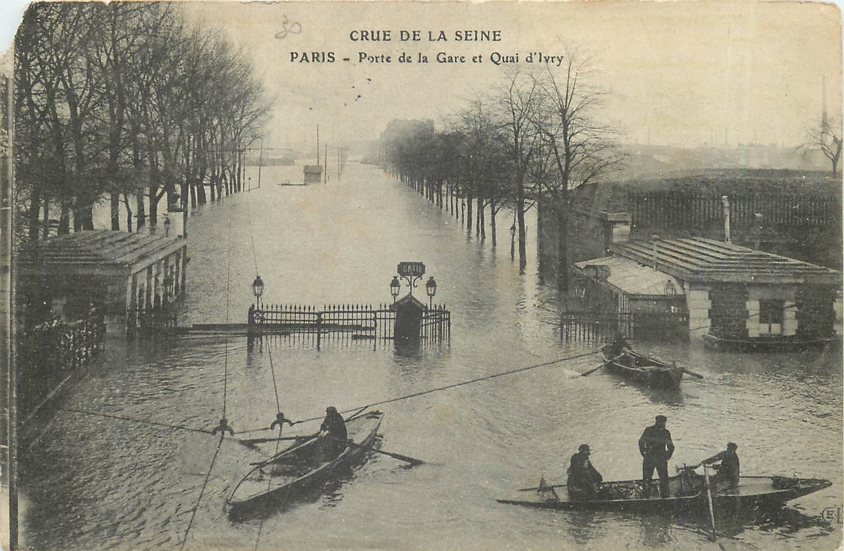 CPA CRUE DE LA SEINE-PARIS Porte de la Gare et Quai d'Ivry